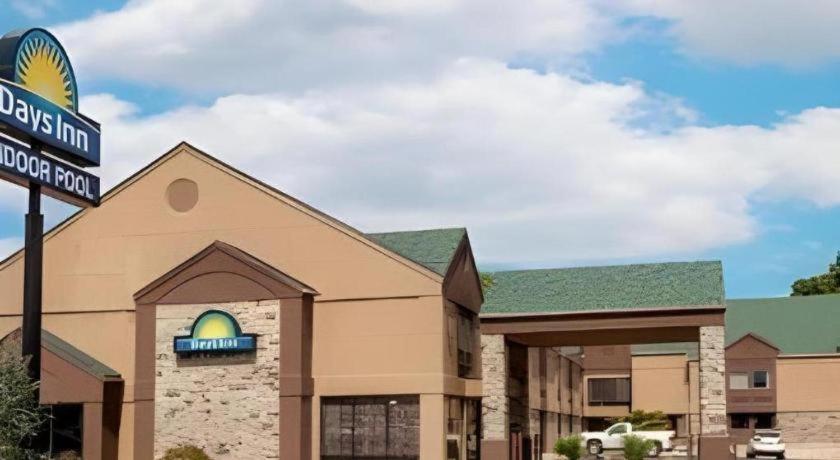 Days Inn Springfield South Exterior foto